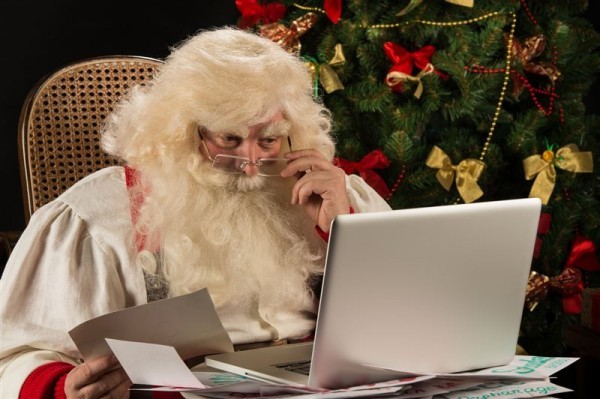 Κι όμως, ο Αγιος Βασίλης έχει ταχυδρομικό κώδικα 