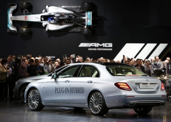 2016-01-11T160745Z_1321128094_TB3EC1B18SNWB_RTRMADP_3_AUTOSHOW-DETROIT