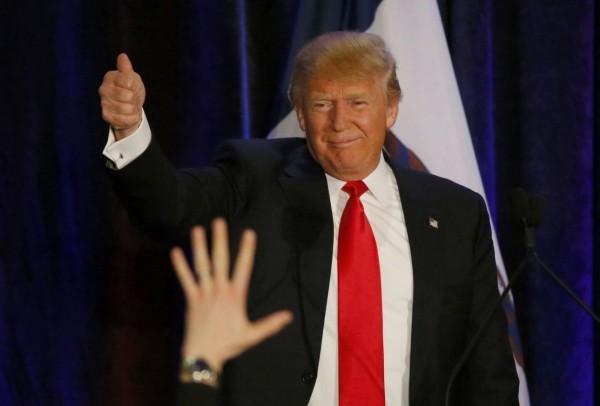 2016-02-02T042840Z_243488680_TB3EC220CFHFN_RTRMADP_3_US-ELECTION-TRUMP