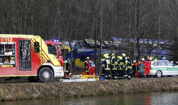 2016-02-09T090906Z_238404050_LR2EC290PEVRS_RTRMADP_3_GERMANY-TRAIN-CRASH