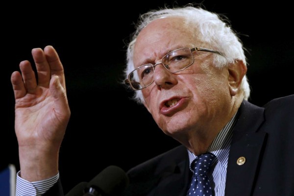2016-02-22T001218Z_201626173_GF10000318060_RTRMADP_3_USA-ELECTION-SANDERS