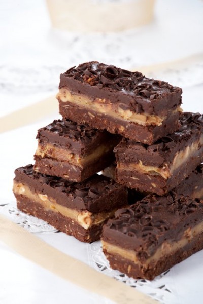 NANA_GIWTH_skotsezikes_baretes