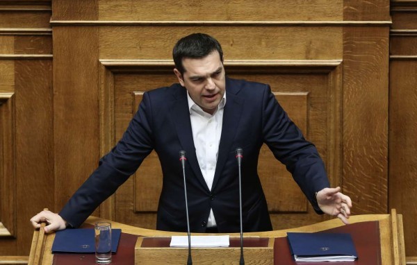 Ο Αλέξης Τσίπρας στο βήμα της Βουλής