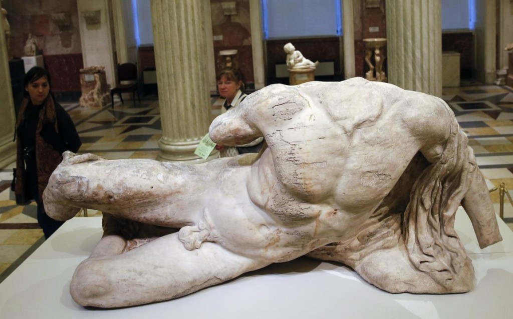 articleGal_49982_54100.w_hr