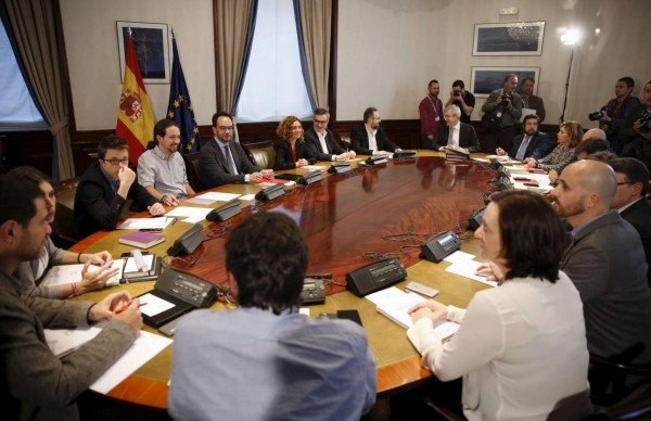 2016-04-07T151616Z_1715128798_GF10000374697_RTRMADP_3_SPAIN-POLITICS