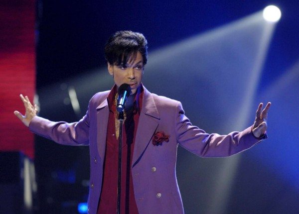 2016-04-22T001112Z_1752552035_GF10000391554_RTRMADP_3_PEOPLE-PRINCE