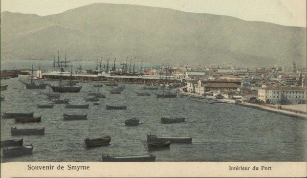 Lucas_0054_smurni1056