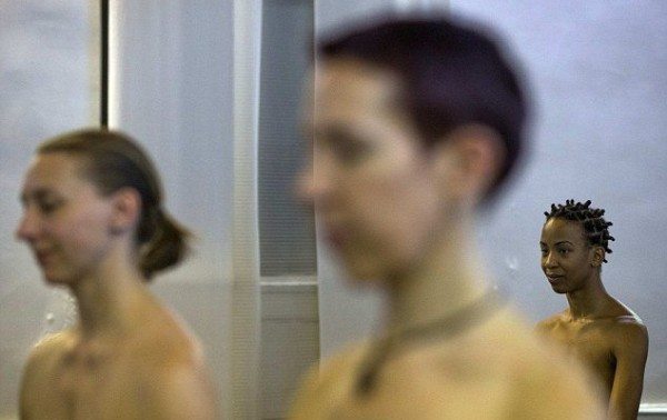 article-2586270-1C78384100000578-522_634x423