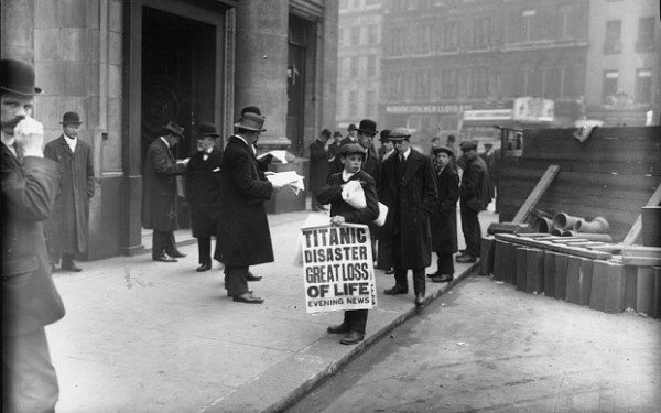 titanic-posterUSE_3425130b