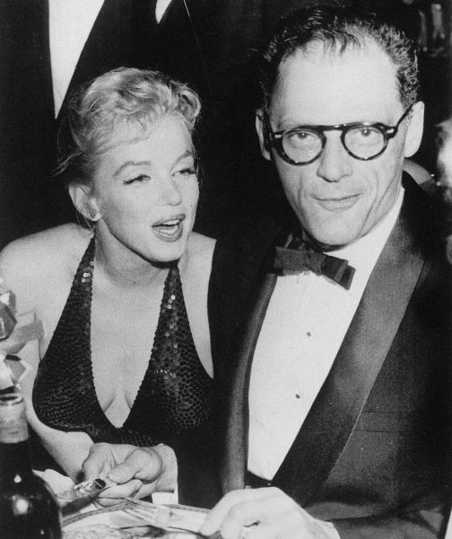 Marilyn_Monroe_Arthur_Miller_April_in_Paris_Ball_1957
