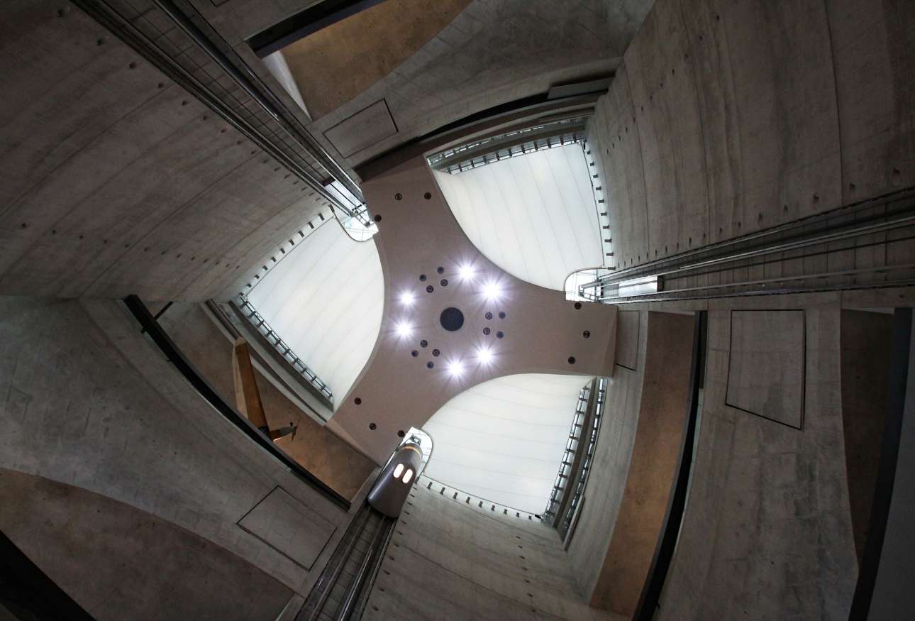 15680568830_9ab350ebcc_k