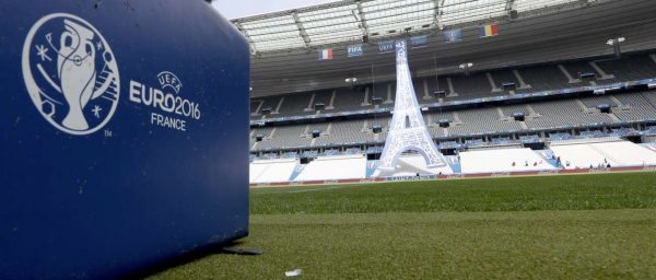 2016-06-08T172755Z_256078148_LR1EC681CI8SJ_RTRMADP_3_SOCCER-EURO