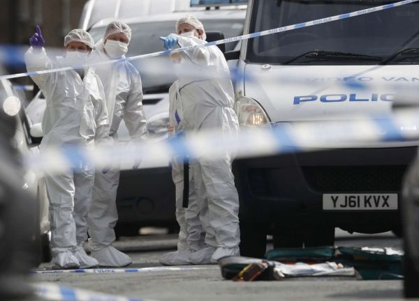 2016-06-16T152017Z_157623817_LR1EC6G16LIT7_RTRMADP_3_BRITAIN-POLITICS-ATTACK