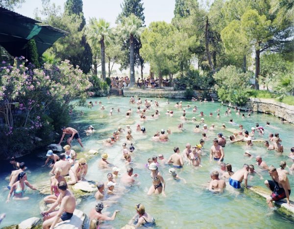Massimo-Vitali-Sacred-Russian-Pool-Turkey-3140-2009-Chromogenic-print-on-Diasec182.8-x-218.4-cm-courtesy-the-artist-and-Ronchini-Gallery-1024x0-c-default