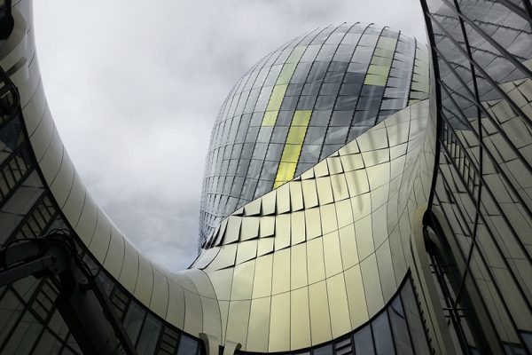 XTU-architects-la-cite-du-vin-development-bordeaux-france-designboom-05