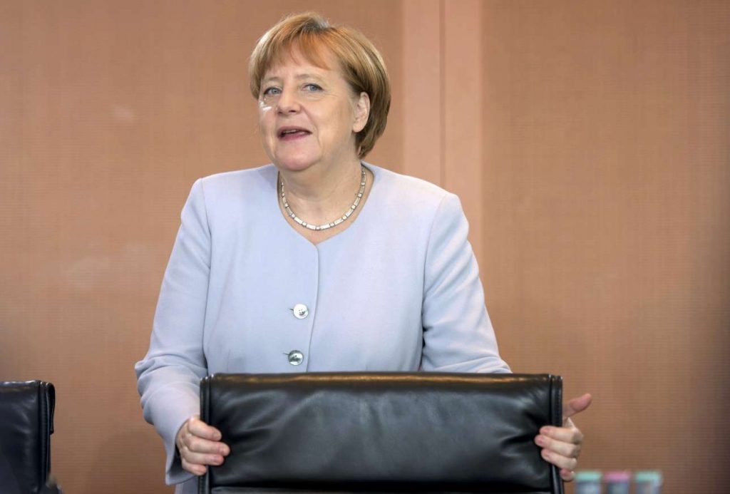 2016-07-06T083948Z_52595510_LR1EC760O22OE_RTRMADP_3_GERMANY-BUDGET