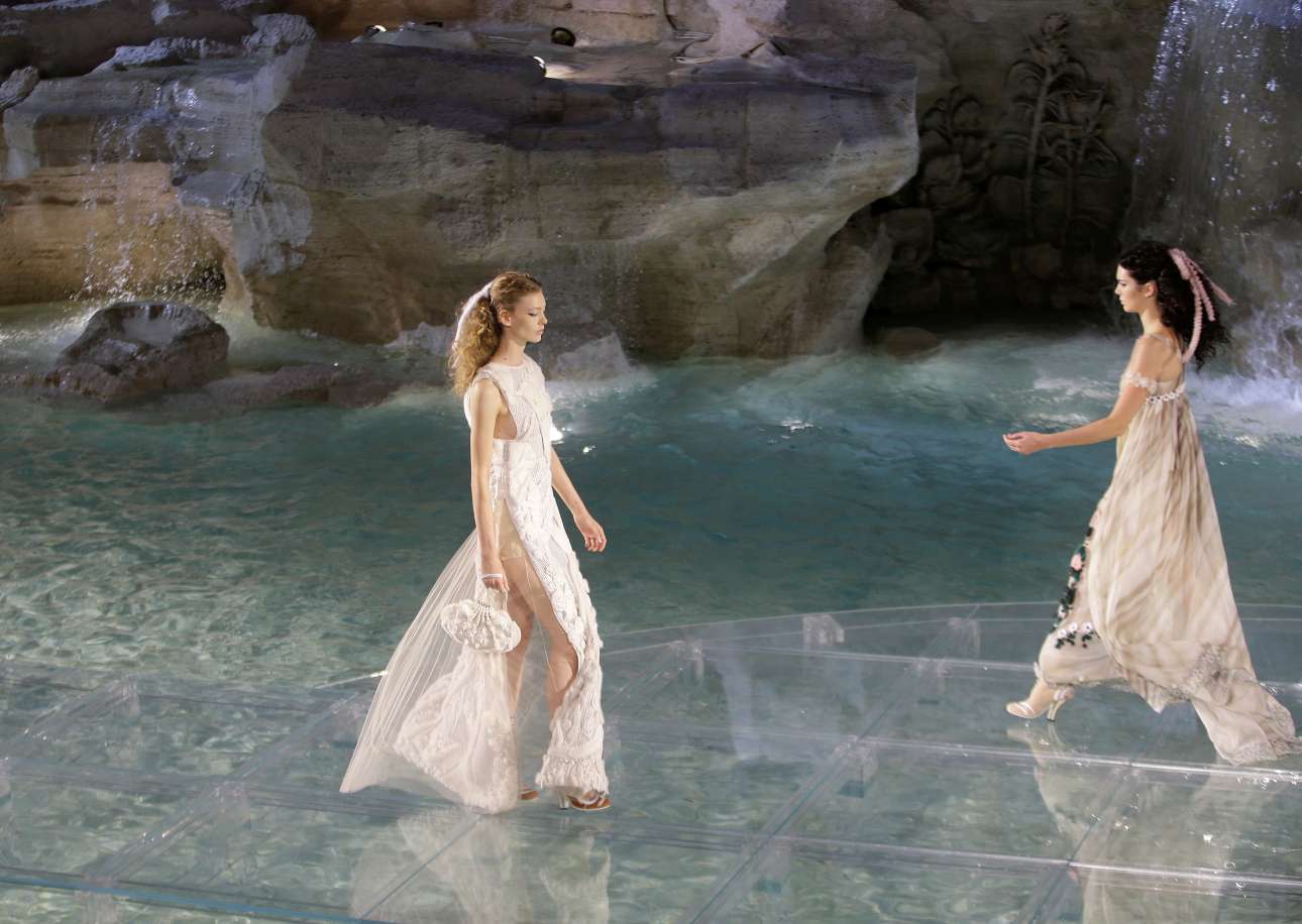 2016-07-07T194448Z_1965045744_S1AETOGMIAAD_RTRMADP_3_ITALY-FASHION