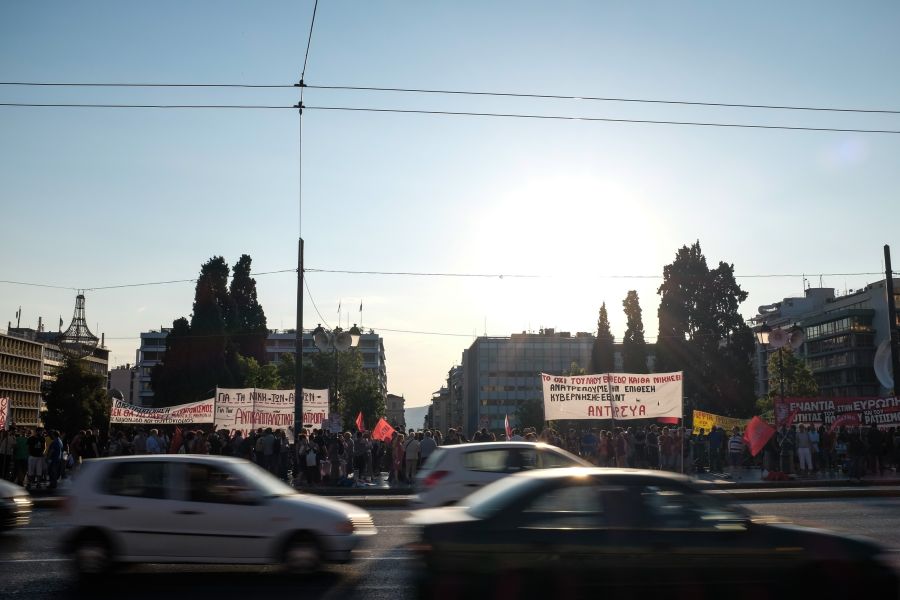Δεν το λες ακριβώς και συγκέντρωση αυτό...