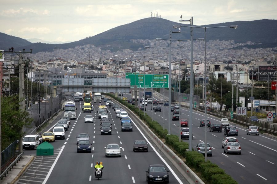 Êßíçóç óôçí Å.Ï. Áèçíþí - Ëáìßáò ôçí Ìåã. ÐÝìðôç 17 Áðñéëßïõ 2014. (EUROKINISSI/ÃÅÙÑÃÉÁ ÐÁÍÁÃÏÐÏÕËÏÕ)