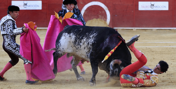 Η βοήθεια σπεύδει, αλλά είναι αργά