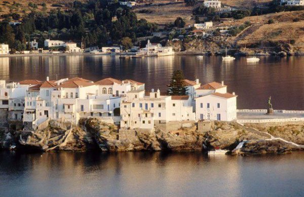 223054_3790277231568_1017289575_n_0