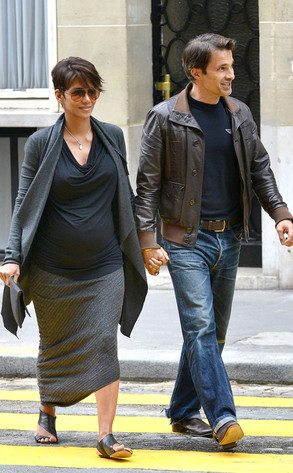 rs_293x473-130611130545-634.Halle.Olivier.mh.061113