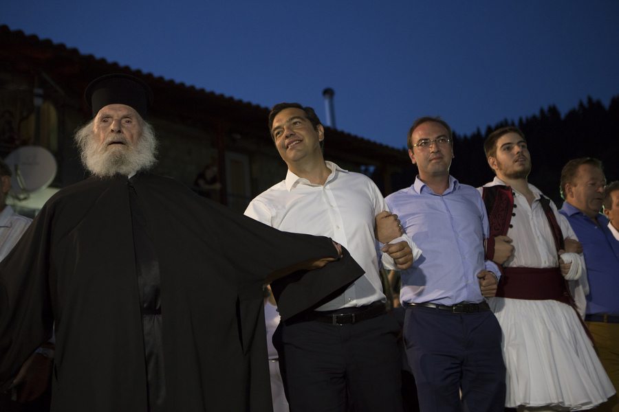 ΑΘΑΜΑΝΙΟ ΑΡΤΑΣ ΕΟΡΤΑΣΤΙΚΗ ΕΚΔΗΛΩΣΗ ΤΣΙΠΡΑΣ ΑΛ.