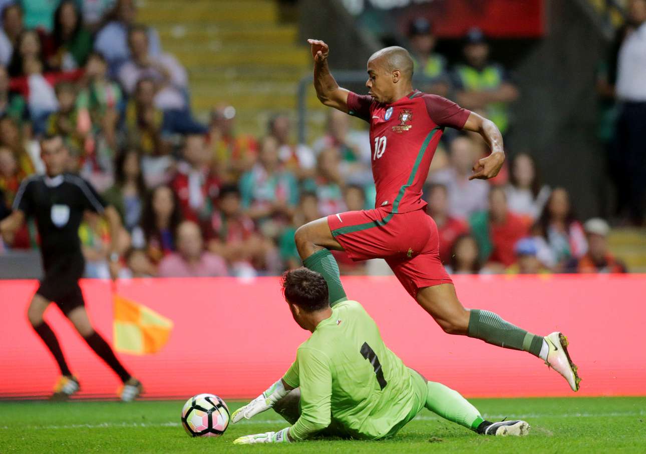 2016-09-01T193923Z_1123741258_S1AETYVTFVAA_RTRMADP_3_SOCCER-FRIENDLY-POR-GIB