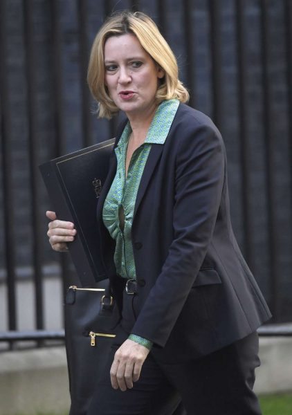 2016-09-13T083132Z_1159884548_LR1EC9D0NO97J_RTRMADP_3_BRITAIN-POLITICS