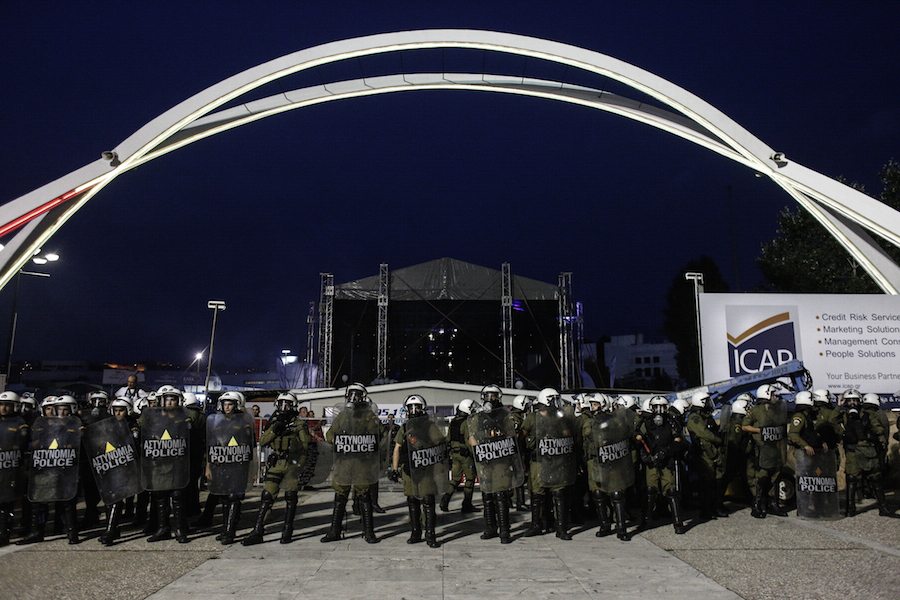 Τα ΜΑΤ μπροστά στη ΔΕΘ