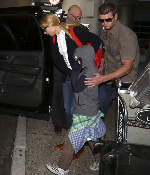 article-0-1A4FED7A00000578-385_634x760