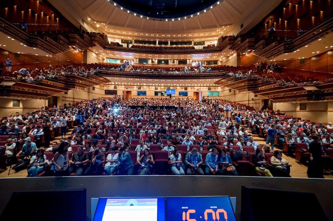 H αίθουσα «Τριάντης» γεμάτη