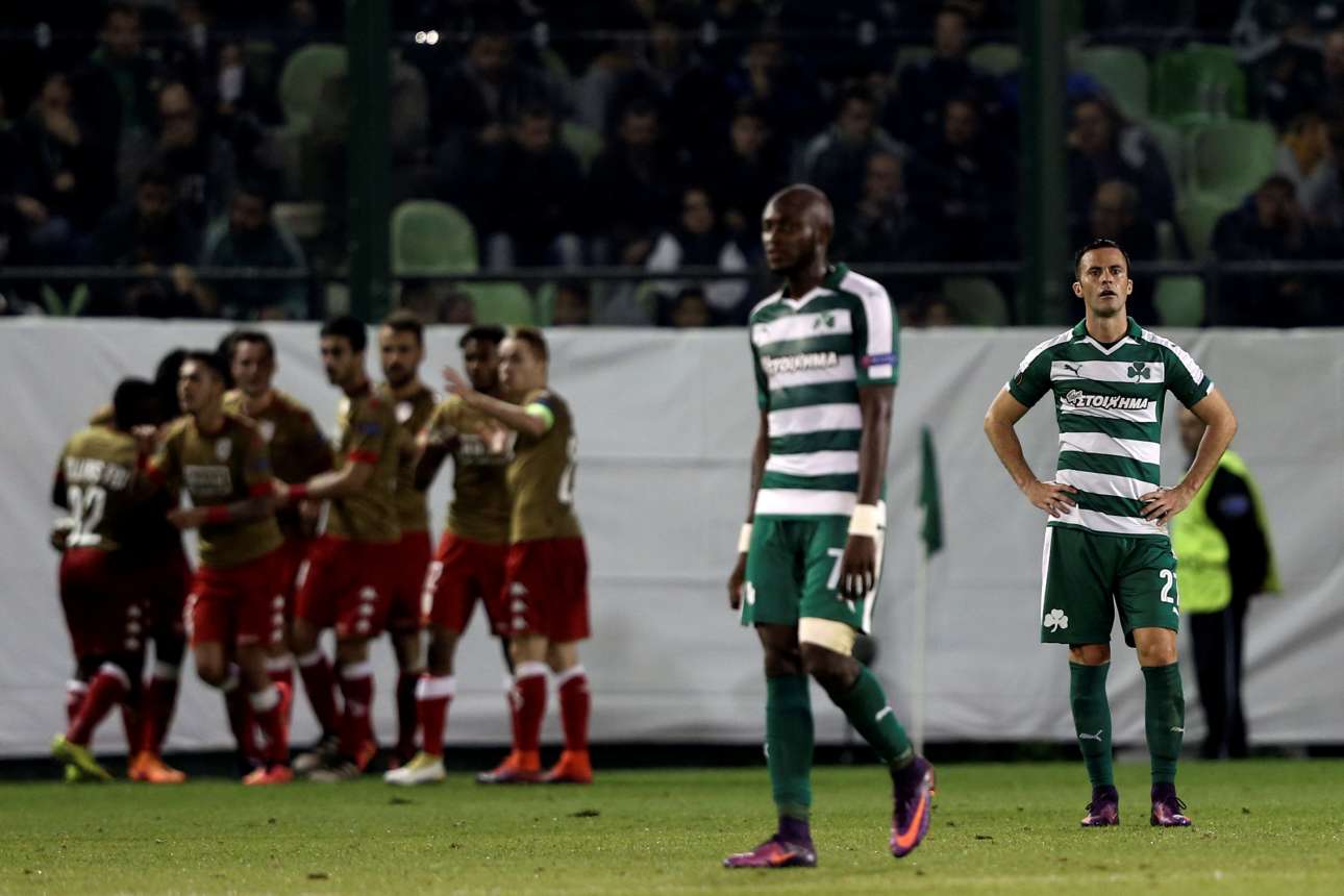 2016-11-03T215434Z_162243595_S1BEUKTXHQAA_RTRMADP_3_SOCCER-EUROPA-PTH-SLG