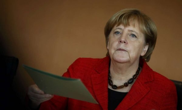 2016-11-09T085124Z_1314326256_LR1ECB90OLEL0_RTRMADP_3_GERMANY-POLITICS