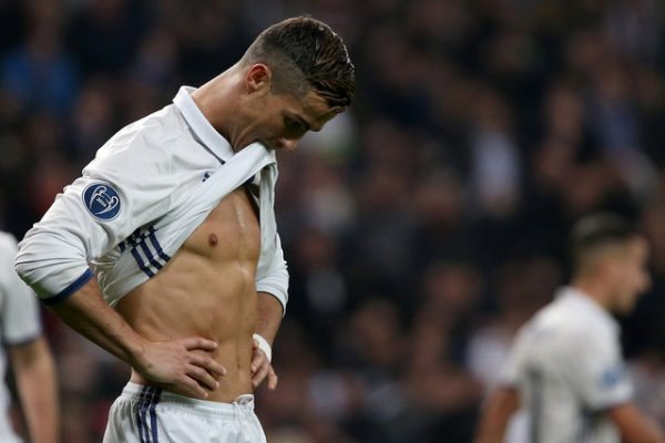 Football Soccer - Real Madrid v Borussia Dortmund - UEFA Champions League - Santiago Bernabeu stadium, Madrid, Spain - 7/12/16 Real Madrid's Cristiano Ronaldo reacts during the match. REUTERS/Juan Medina