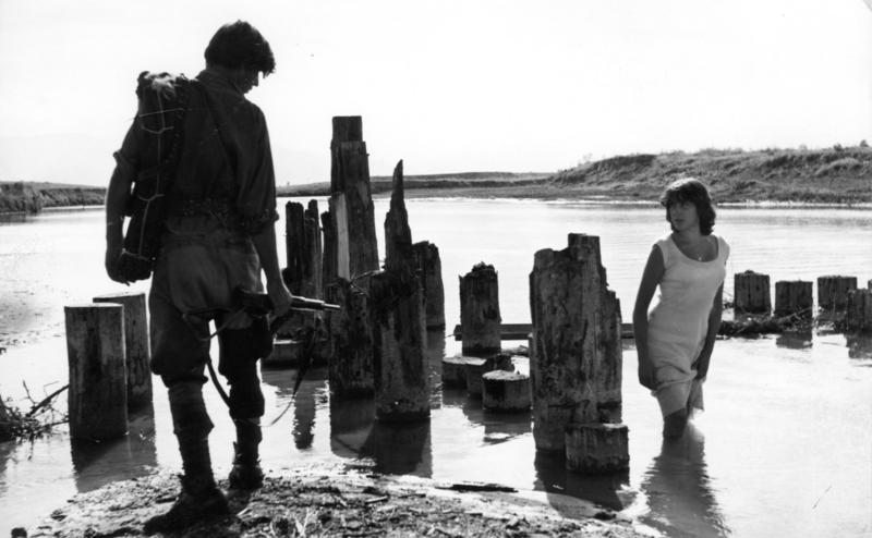 MV5BZGRiOGRhYzgtZmM2OC00ODJjLTg0MjItMjg2YjE0ZjY4YTIzXkEyXkFqcGdeQXVyNDg1MzM4NDc@._V1_