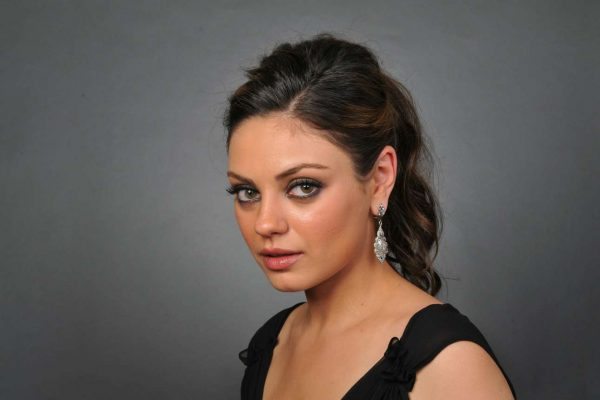 Mila-Kunis-Pictures-HD