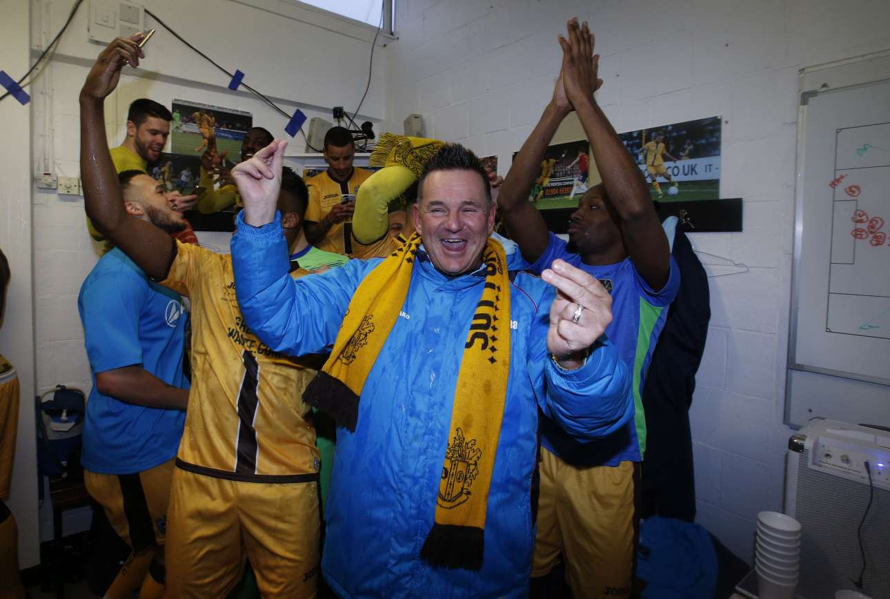 2017-01-29T162038Z_128708438_MT1ACI14741776_RTRMADP_3_SOCCER-ENGLAND-SUU-LEE