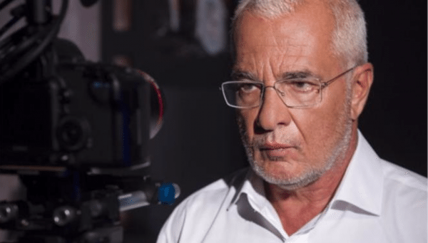 Δημοσιογράφοι όπως ο Γιάννης Πρετεντέρης δύσκολα αλλάζουν τοποθέτηση...