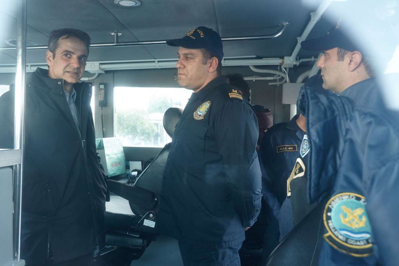 Με τους άνδρες του Λιμενικού Σώματος