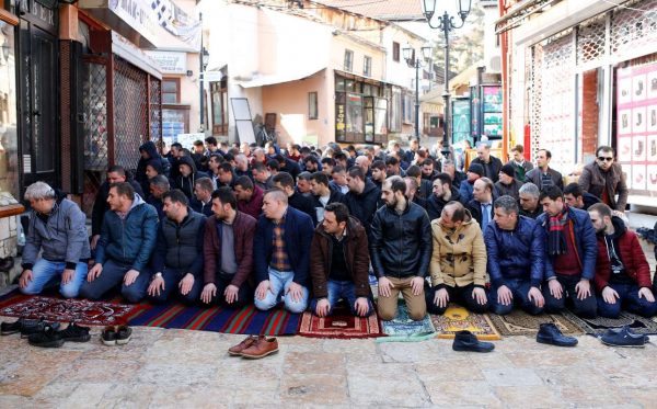 2017-02-17T142649Z_388862749_RC1A5464E170_RTRMADP_3_MACEDONIA-RELIGION