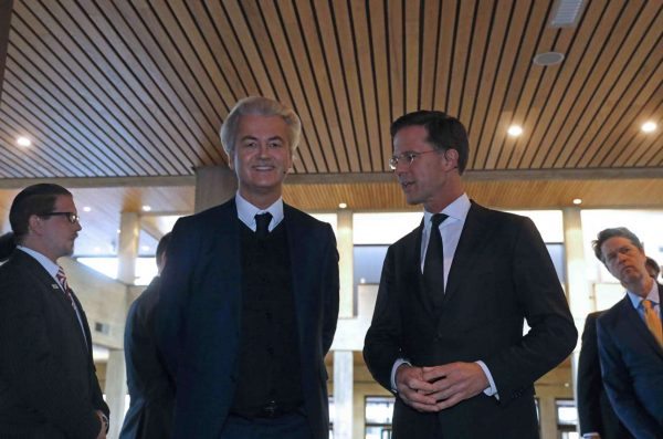 2017-03-13T182358Z_902066705_LR1ED3D1F3O8A_RTRMADP_3_NETHERLANDS-ELECTION