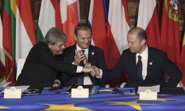 2017-03-25T100514Z_126952860_LR1ED3P0S0F7H_RTRMADP_3_EU-SUMMIT (1)