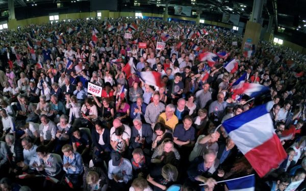 2017-04-09T182827Z_1134212361_RC14714430A0_RTRMADP_3_FRANCE-ELECTION-FILLON