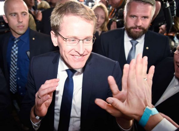 2017-05-07T164155Z_513972822_UP1ED571ADUS1_RTRMADP_3_GERMANY-ELECTION-SCHLESWIG-HOLSTEIN (1)