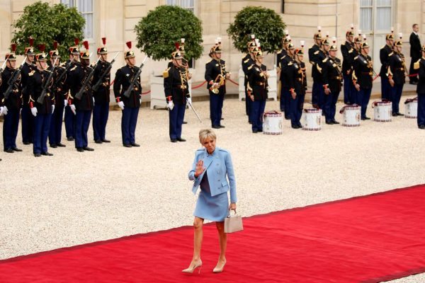 2017-05-14T080813Z_1877805726_RC1DA30ACC70_RTRMADP_3_FRANCE-ELECTION