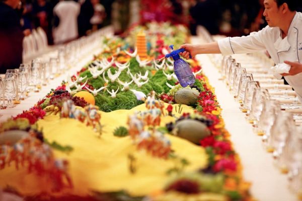 2017-05-14T095958Z_1450452108_RC19E7343AE0_RTRMADP_3_CHINA-SILKROAD