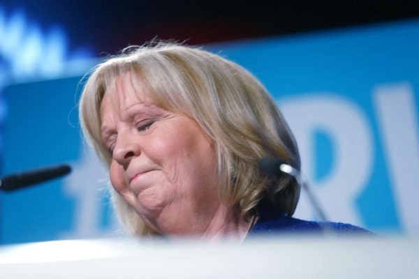 2017-05-14T162921Z_1984894358_UP1ED5E19SW6X_RTRMADP_3_GERMANY-ELECTION-NRW