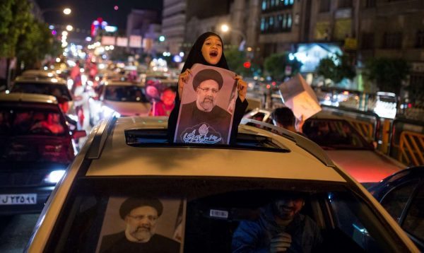 2017-05-18T021747Z_1720257635_RC1D0B637E70_RTRMADP_3_IRAN-ELECTION