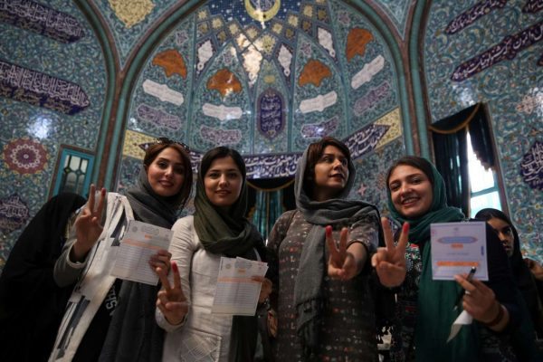 2017-05-19T071147Z_626461391_RC1FBA3FB640_RTRMADP_3_IRAN-ELECTION